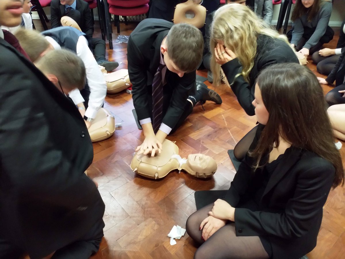 Year 12 experienced a brilliant Enrichment session this morning finding out about #volunteering with @Me2club, and then learning how to perform CPR. #lifeskills #caringcommunity #restartaheart