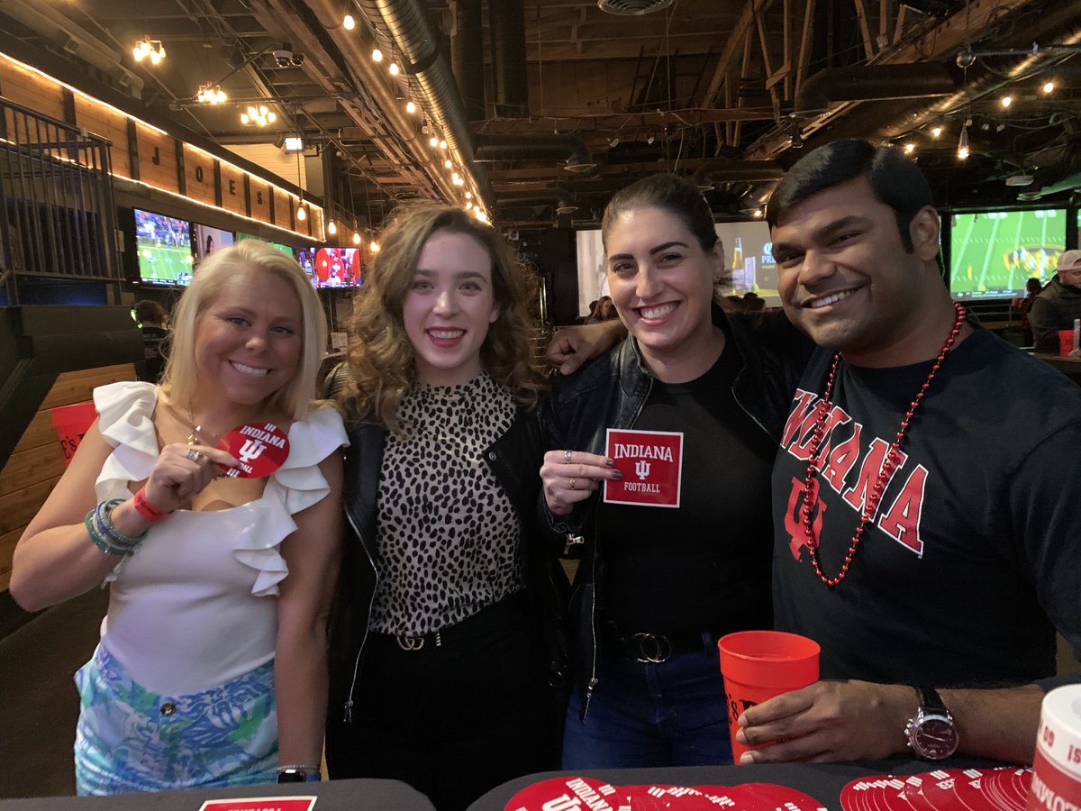 IUAAChicago's tweet photo. Great time this past weekend for the Kickback to Kirkwood! Thanks to @joesonweedst and to #ReecePhillips for a fun night! https://t.co/QCuJ5zuBx9