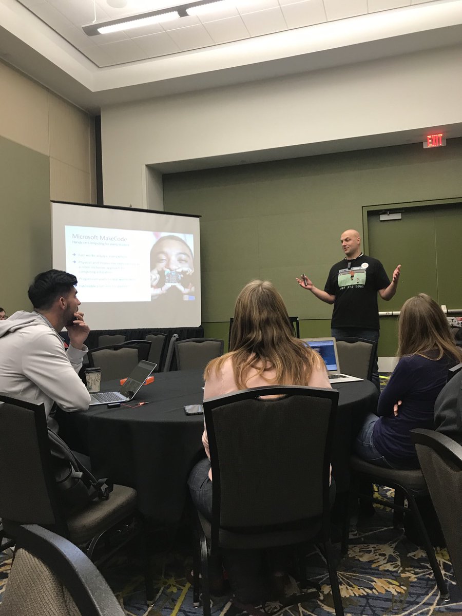 cariteske's tweet photo. 🎉Shout out to @aaronmaureredu! Rockin @microbit_edu! #MBAEA #ITEC19 #ITECia https://t.co/rc4UgnrYVq