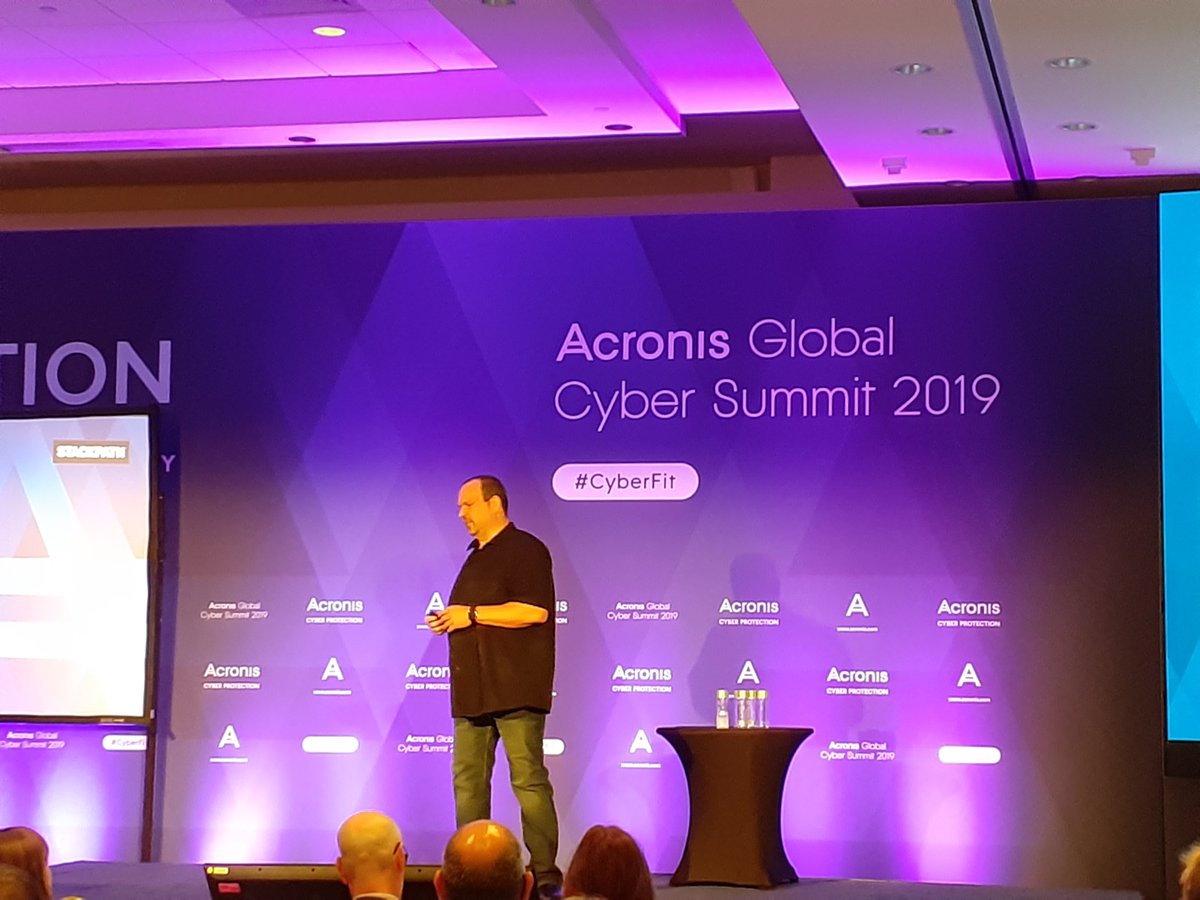 SabariSampath's tweet image. Founder of #softlayer @lavosby and CEO of @StackPath addressing audience of #AcronisCyberSummit.

@RackNap working with #Acronis to keep #cybervillians at bay!!

#cyberfit #cyberprotect