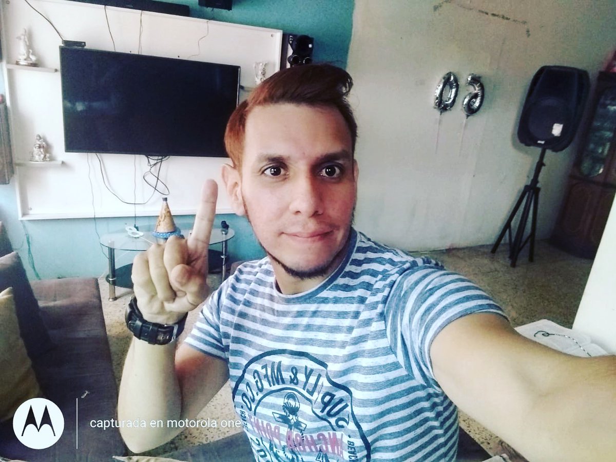 BrunoShow001's tweet photo. Dios los bendiga buena semana para todos Divitos https://t.co/1KXsygwoaa