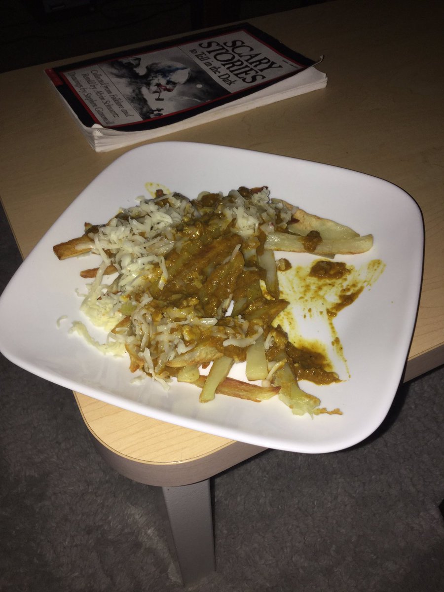 itsanillusi0n's tweet photo. These curry fries are literally life. https://t.co/XDNoyQyQCJ