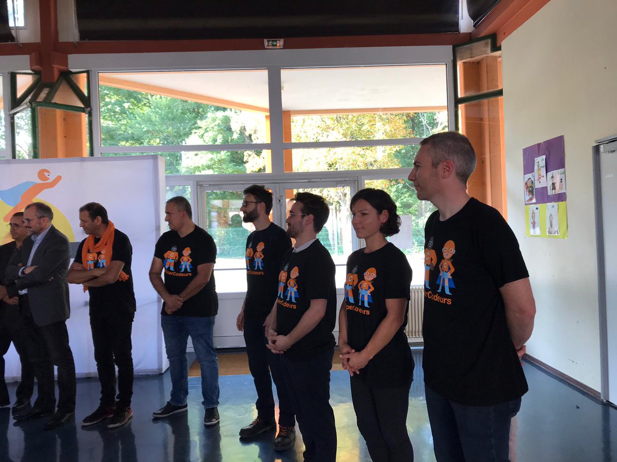djneft's tweet image. :) Super lancement de la #CodeWeek2019 animation #SuperCodeurs sur l'ile de France , un programme du groupe Orange pour initier les plus jeunes au coding et éveiller leur créativité
Au programme: coder, jouer, apprendre, créer et partager...
