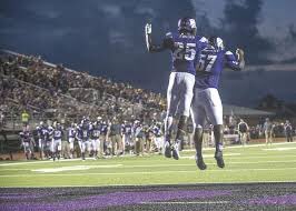 texashighfootba's tweet photo. The rivalry continues....ANGLETON VS FOSTER......Angleton is in desperate need of a win if they wish to make playoffs, and For Foster they look to redeem themselves after a heartbreaking loss last week, This should be another good one.@ Wildcat stadium 7pm Friday night https://t.co/BRSUNakSRJ