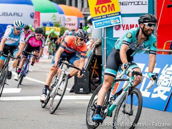 bookwalterbinge's tweet photo. Binge Veterans Jonny Clarke, John Murphy and Ty Mager return. And new Bingers join the pro peloton.  https://t.co/2fKxufp8Gt @brentbookwalter https://t.co/TdrQbM5WNn