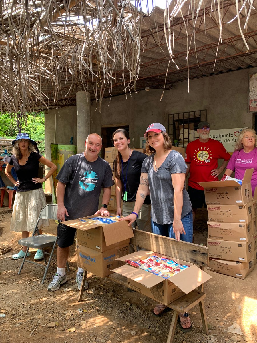FUSALorg's tweet photo. @fmsc_org Gracias a la confianza que @fmsc_org deposita en @SAHF y FUSAL, logramos distribuir arroz y puré de papa #MannaPack a miles de familias y niños de comunidades vulnerables en El Salvador, para así contribuir a mejorar su nutrición 🇸🇻 https://t.co/yTvAMr6d91