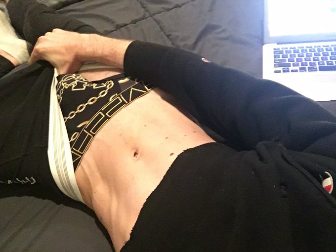 Ok just maybe some extra shots I felt I just couldn&rsquo;t exclude 😝 https://t.co/RsZBI0j1fU<a href="/tag/jockbulge"class="tags"><span>#jockbulge</span></a>