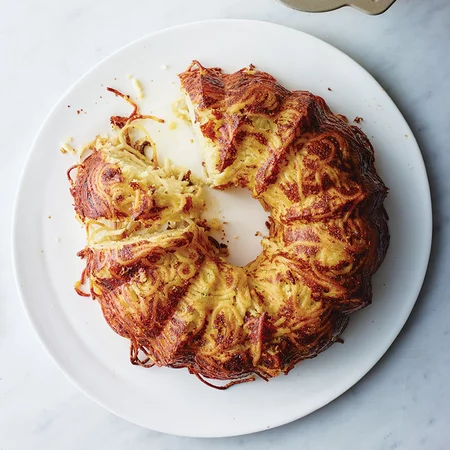 TanjiPatton's tweet photo. Cozy up for Goodtaste Comfort Food Week! From fall-ready wines to cheesy baked pastas, this is the week to #TREATYOSELF. Follow along https://t.co/gtzp58NgxJ 📸: @foodandwine
.
.
.
#goodtastetv #goodtastecomfortfoodweek #comfortfoodweek #comfortfood #falltime #comfortfoodrecipes https://t.co/WCzdz1Hn8b