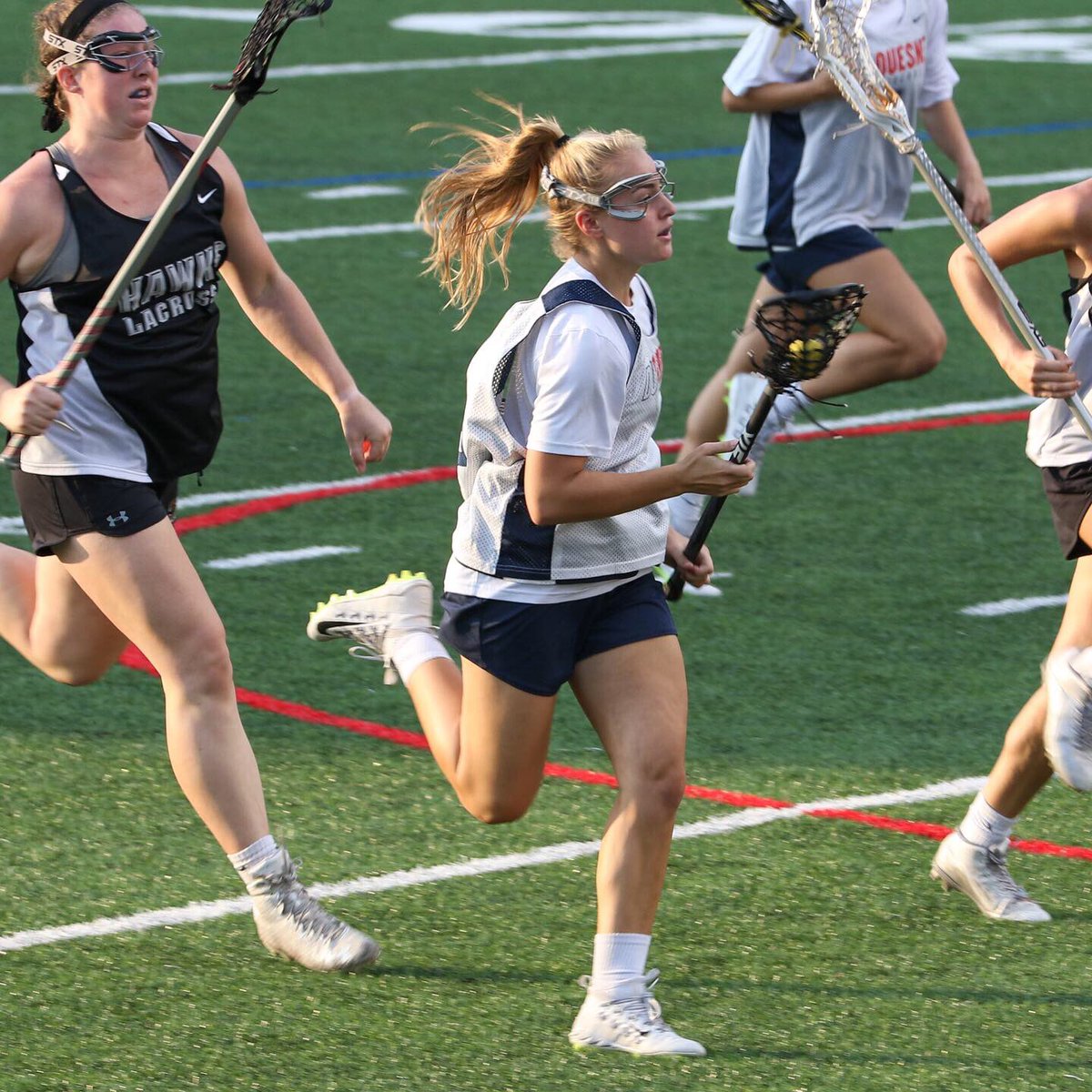 PhillyBlastLAX's tweet photo. Running into the week like... Abby McNamee of #blast2018 ! #blastalums @DuqLax #d1lax #fallball #falllacrosse #collegelax https://t.co/dwWz5rLpJH