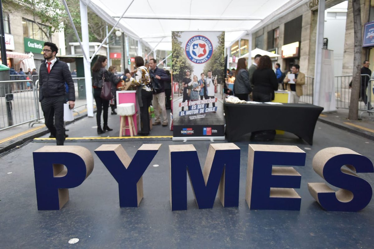 Hoy damos inicio a la Semana de la Pyme en la que reconoceremos el aporte que a diario realizan los emprendedores del todo el país, haciendo crecer nuestra economía y generando empleo para millones de chilenos. Los invito a informarse semanadelapyme.cl. #PymesMotorDeChile.