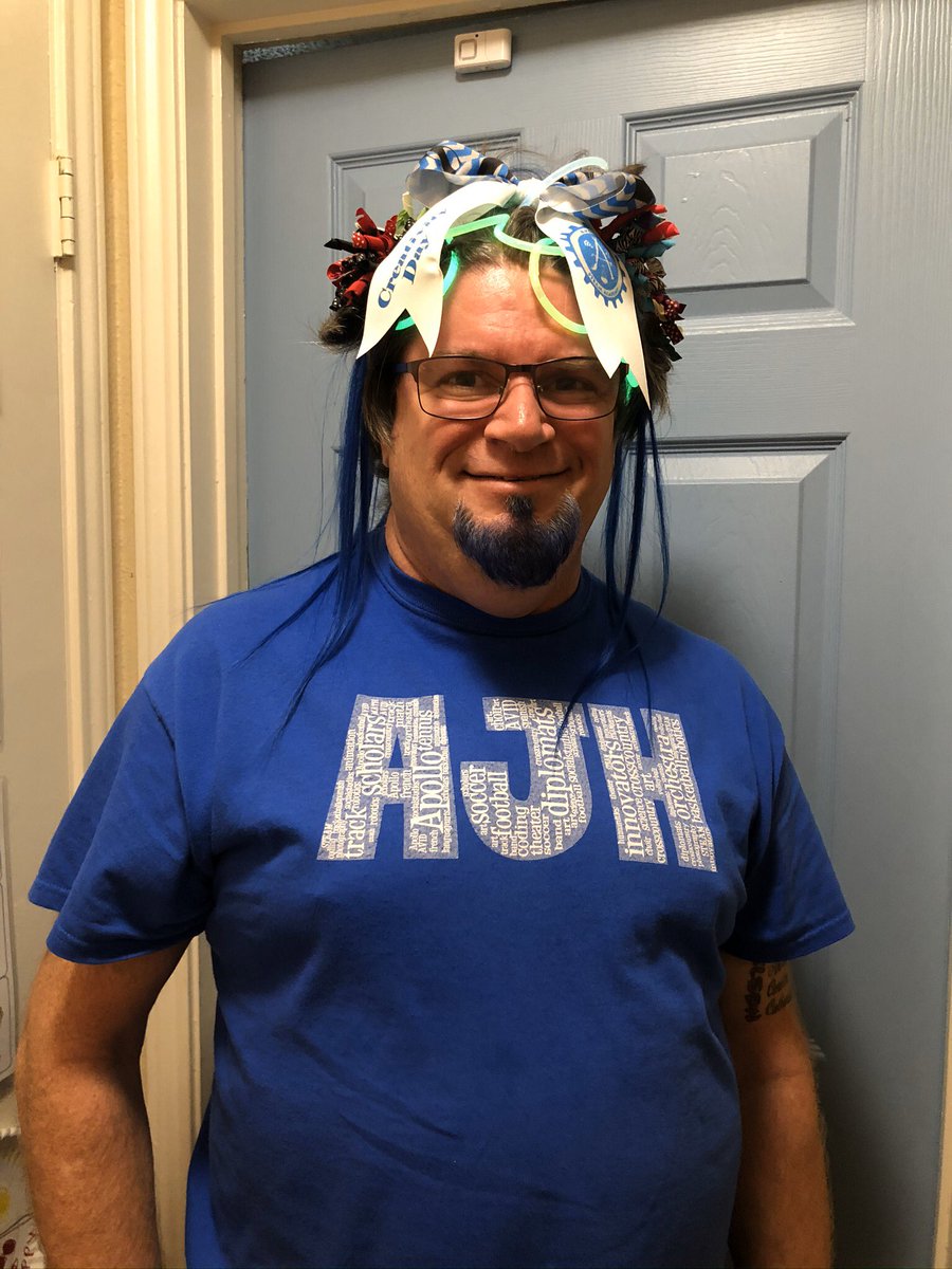 MelindaNelson's tweet photo. STEM Week @Apollo_JH this week - today is celebrating creativity. Crazy hair and socks. @BluebeardJack is ready! #ApolloTechLabBuilds #ApolloGearUp #ApolloSTEM @RISD_CTE #TheCTEConnection @RISD_STEM4All #RISDgreatness #weareRAMily #RISDsaySomething #RISDadvantage https://t.co/8nUBrgaxcY