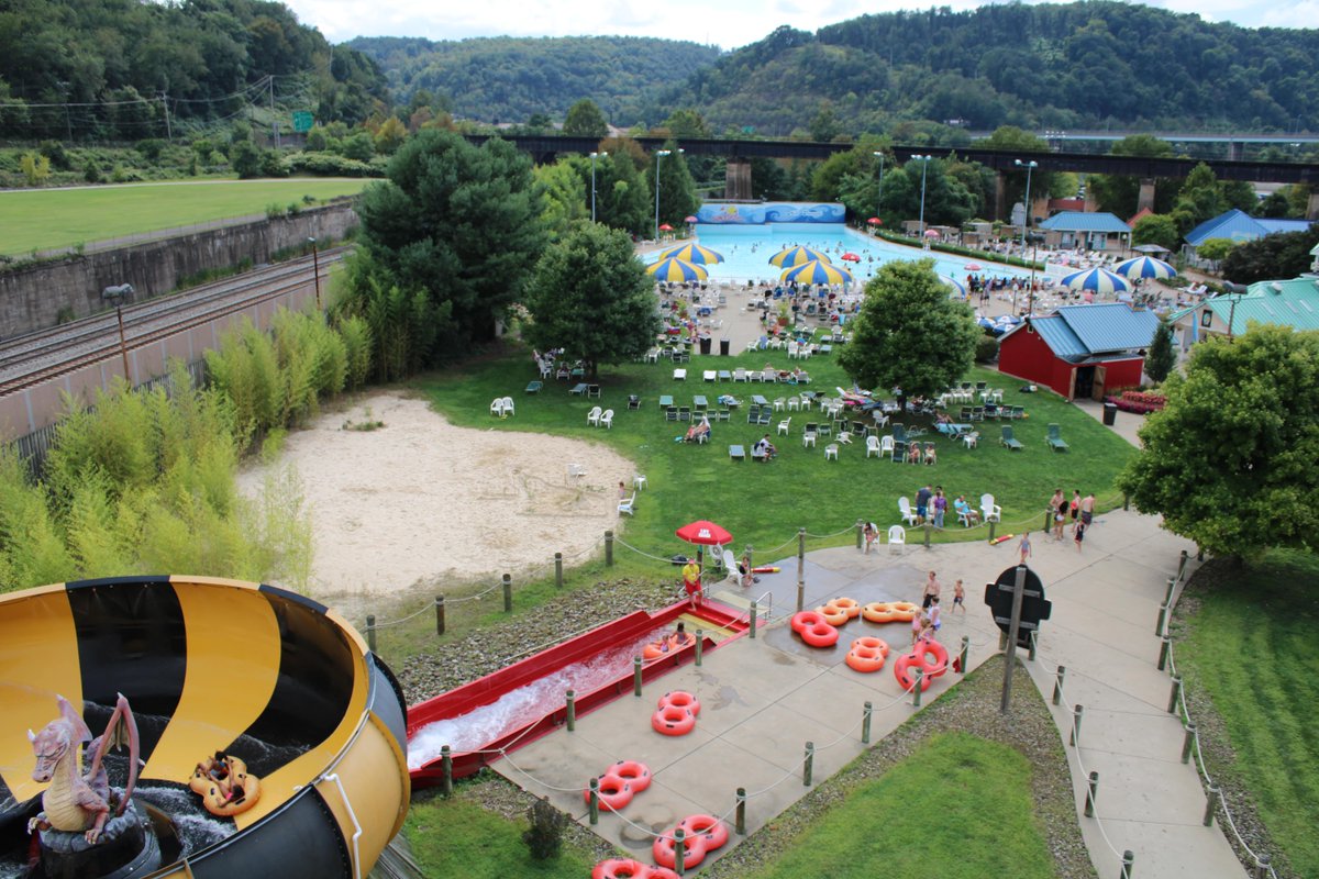Sandcastlepgh's tweet photo. Views don't get much better than this 🙌🙌🙌

https://t.co/P8OxujSTS1

#Sandcastle #SandcastleWP #Summer #LiveForSummer #Pittsburgh #SeasonPass https://t.co/PAZus4DYvb