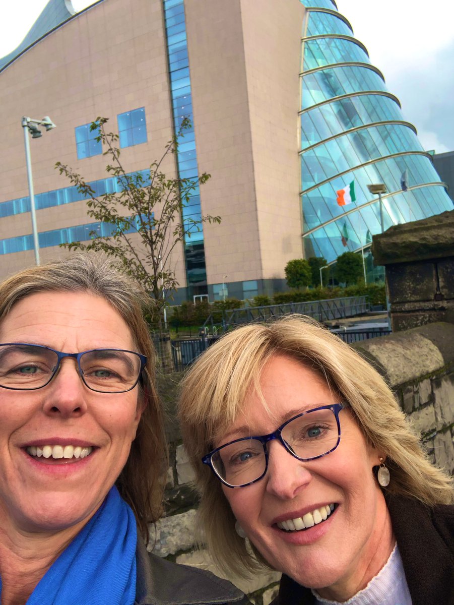 amgallagher_UU's tweet photo. Just arrived in Dublin and got my first ever closeup of @TheCCD the #AwesomeLocation for #FENS2019 this week
...and bumped into @NutritionSoc Anne Sidnell whoβs @FENS2019 getting set up
... the sun is shining - all happening here! https://t.co/gzzSflBH1R