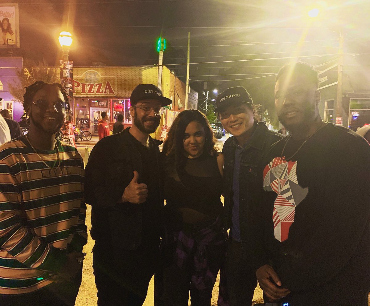 iLLismMusic's tweet photo. Had the opportunity’s to chop it up with some awesome dudes from @distrokid 😎 #moves #TheFamiLLy #iLLism #Jmere #Atlanta #a3c #AfropunkAtlanta #distrokid https://t.co/MrTYDtg2FA