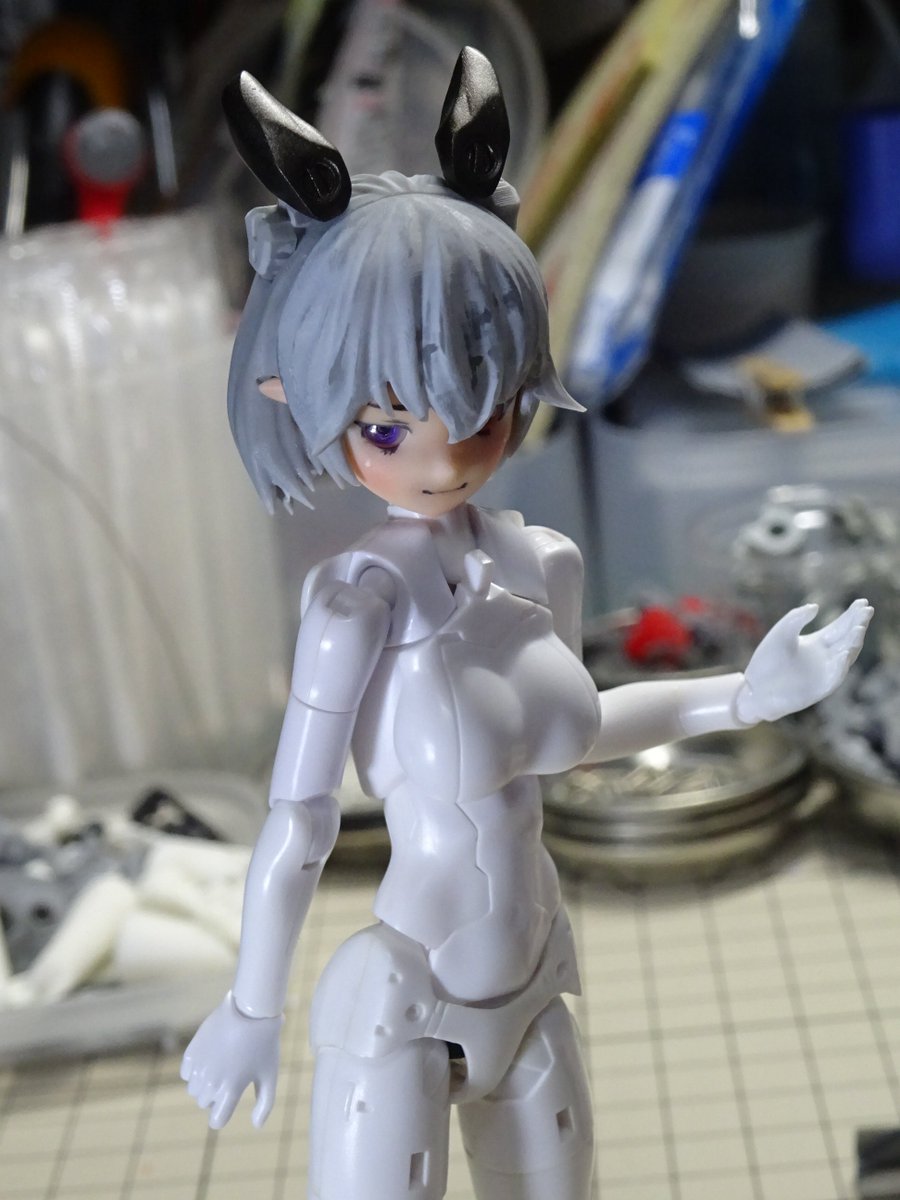 Plminet 自作ヘッドの髪周りがようやく自分で納得できる形に落ち着いてきた アクセサリはとりあえず暫定 メガミデバイス