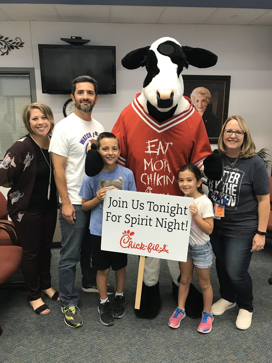 BHEHuskies's tweet photo. Join us at Chick-fil-a for Spirit Night Monday, October 14 from 5-8pm! https://t.co/yBjE7ACoot
