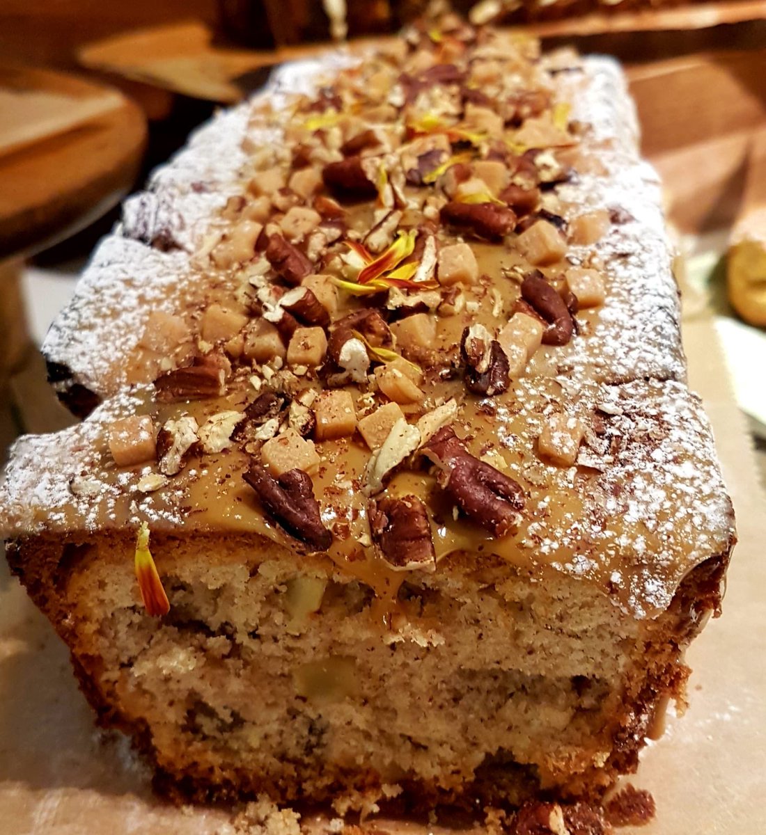 CafesbyHPL's tweet photo. We are celebrating #NationalBakingWeek with these amazing cakes from our cafe at @NatGalleriesSco #ModernOne
• Earl grey cake • Toffee apple loaf • Beetroot & chocolate gluten free cake • https://t.co/c0xLThQw5f