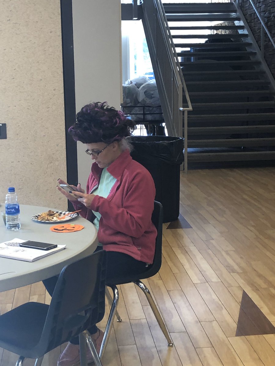 lisahervey's tweet photo. And more #wigworkday @EASTWAKEACADEMY #weB4meEWA #thisisK4EWA https://t.co/NLUdKVf2VA