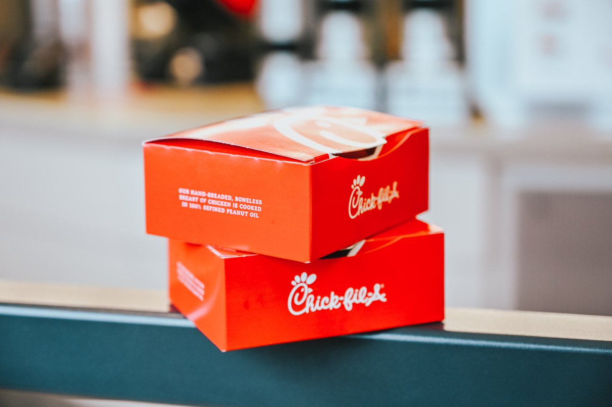 CFAatMurrells's tweet photo. Didn't make it to breakfast this morning? We've got you covered!

Join us EVERY Monday during the month of October for the opportunity to purchase 4 count Chick-n-Minis from 3-5pm! 😱

*Offer not valid through Chick-fil-A App. Available at the Chick-fil-A Murrells Inlet location* https://t.co/9VnftZb63c