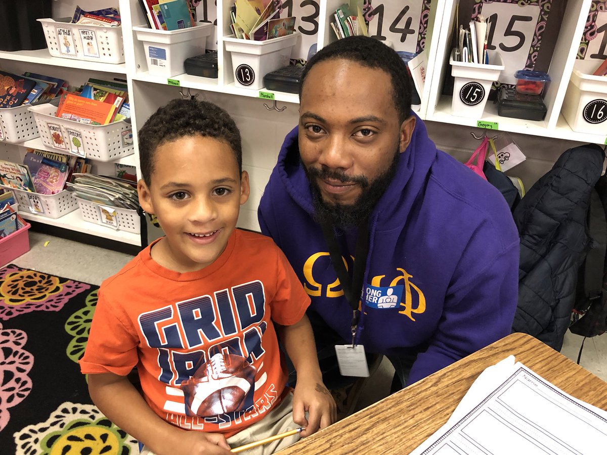 HigginsElem's tweet photo. #StrongFathers https://t.co/30V4z0zclt