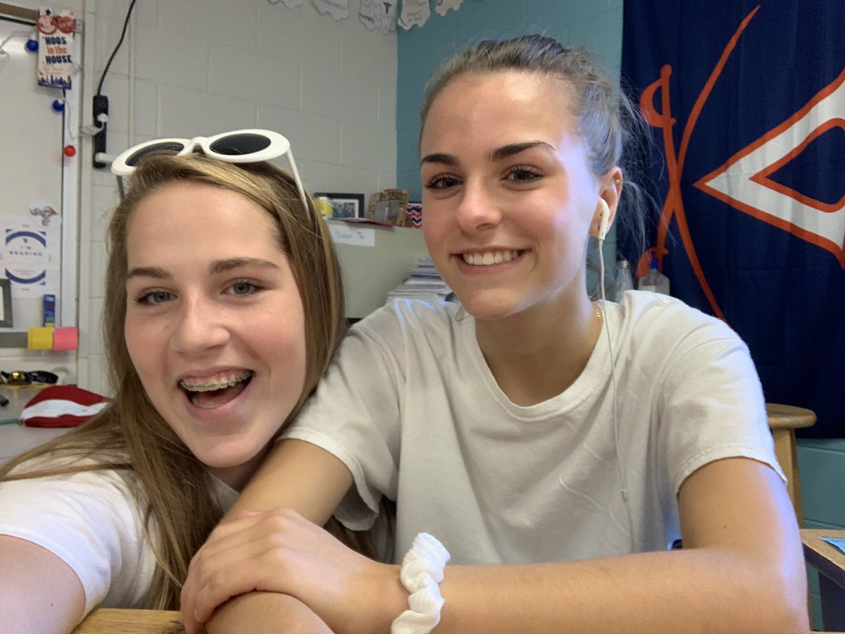 maddyott's tweet photo. #ahs10hoco @AHSpiritWars https://t.co/3q2pCmIKEJ