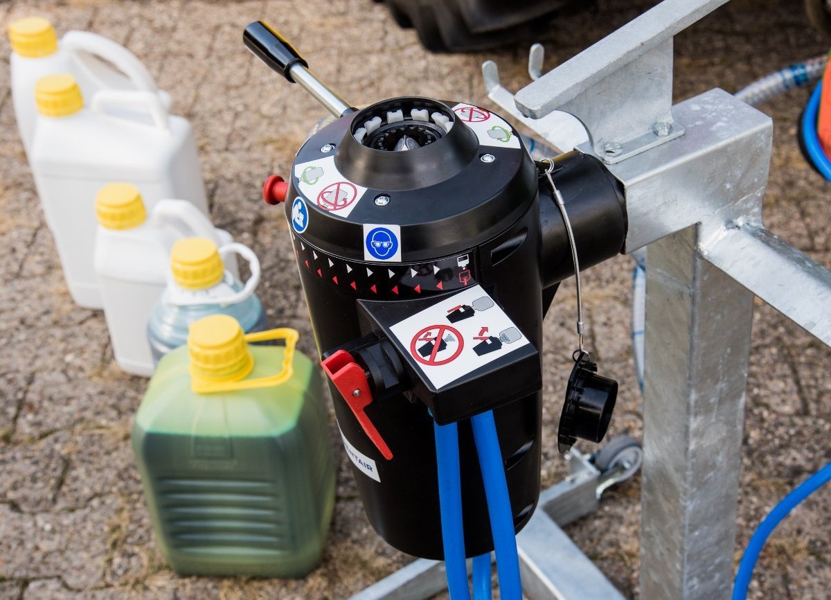 We’re delighted to have teamed up with fellow industry leaders in #Agriculture to improve the way #CropProtection products are handled in Europe by introducing #EasyConnect, a closed transfer system technology. 

Find out more here: on.basf.com/2qeXjl5