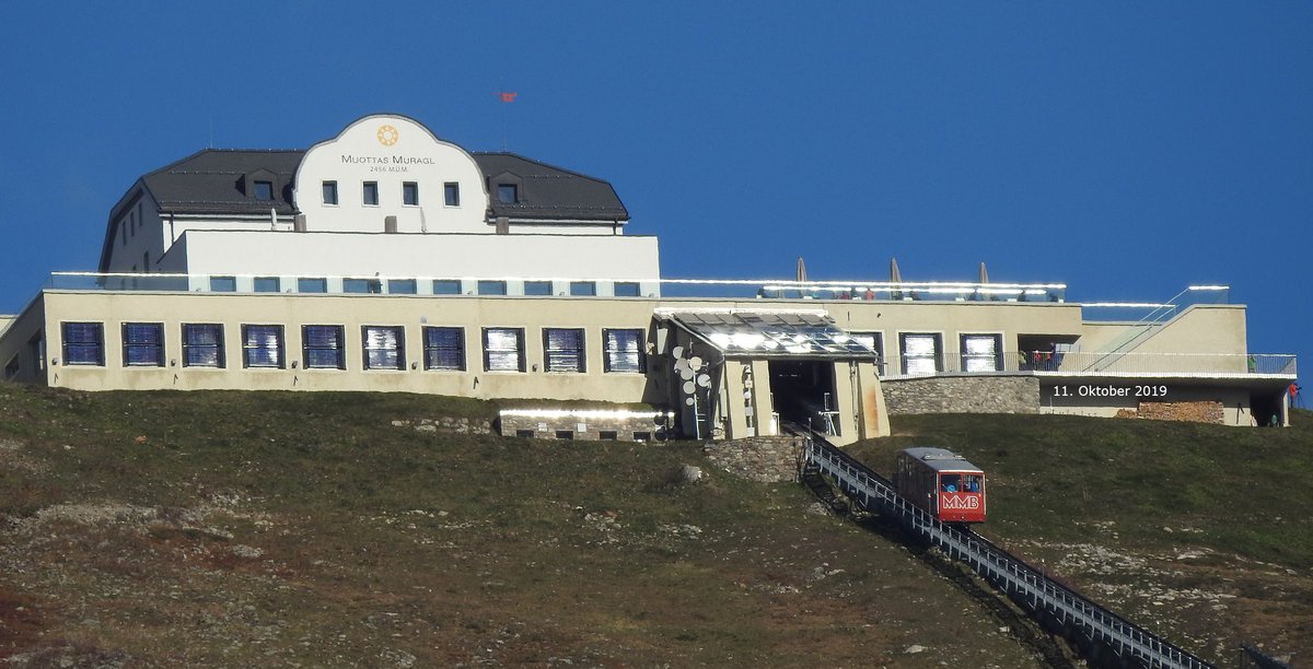 georggmuer's tweet photo. #EngadinMountains ๐
#TopOfEngadin
#Engiadina ๐
#History
#Gegenwart
#Standseilbahn
#MuottasMuragl
#Panorama
#Herbst ๐
@EngadinStMoritz @Graubunden @graubuendner @rhaetischebahn @WegWandernCH @NewInZurich @1000Switzerland @MySwitzerland_d @HofSwitzerland @srfmeteo #Autumn #MMB https://t.co/ig03VEP5xr