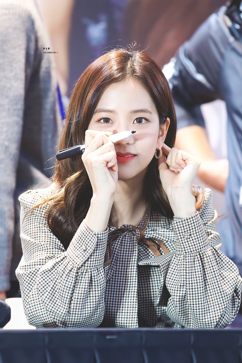 PaintItPink_JS's tweet photo. 191012 잠실

#BLACKPINK #JISOO #블랙핑크 #지수 https://t.co/QoUmN29HxH
