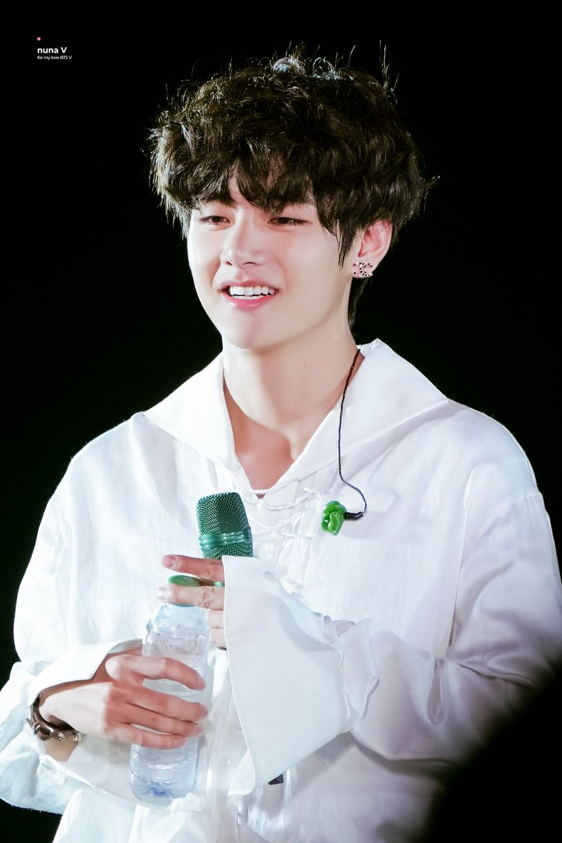 _nuna_V's tweet photo. [HQ] 191011 SYS tour in Riyadh
💜
#이삐사진전 #태형 #뷔 #방탄소년단뷔 #V #BTSV #TAEHYUNG @BTS_twt https://t.co/iTpbMgI0KT