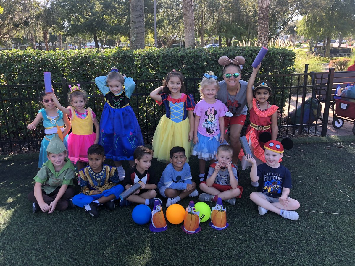 prep_pe's tweet photo. Spirit Week - It’s a Magical Monday - pumpkin bowling and pumpkin tag #fallfun #bemagical #beactive @WPS_Lakers https://t.co/ic6yUebdCD