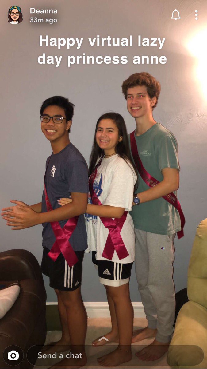 Palw2020's tweet photo. virtual lazy day !!! make sure to show your spirit while enjoying your VLD off :) HAPPY HOCO WEEK 💙❤️ https://t.co/IyYrWxh5LG
