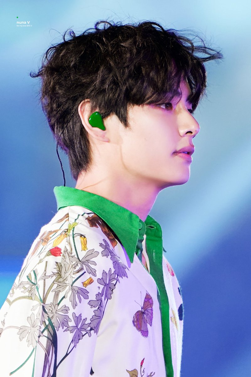 _nuna_V's tweet photo. [HQ] 191011 SYS tour in Riyadh
💜💜💜
#이삐사진전 #태형 #뷔 #방탄소년단뷔 #V #BTSV #TAEHYUNG @BTS_twt https://t.co/a3kS4JqPAR