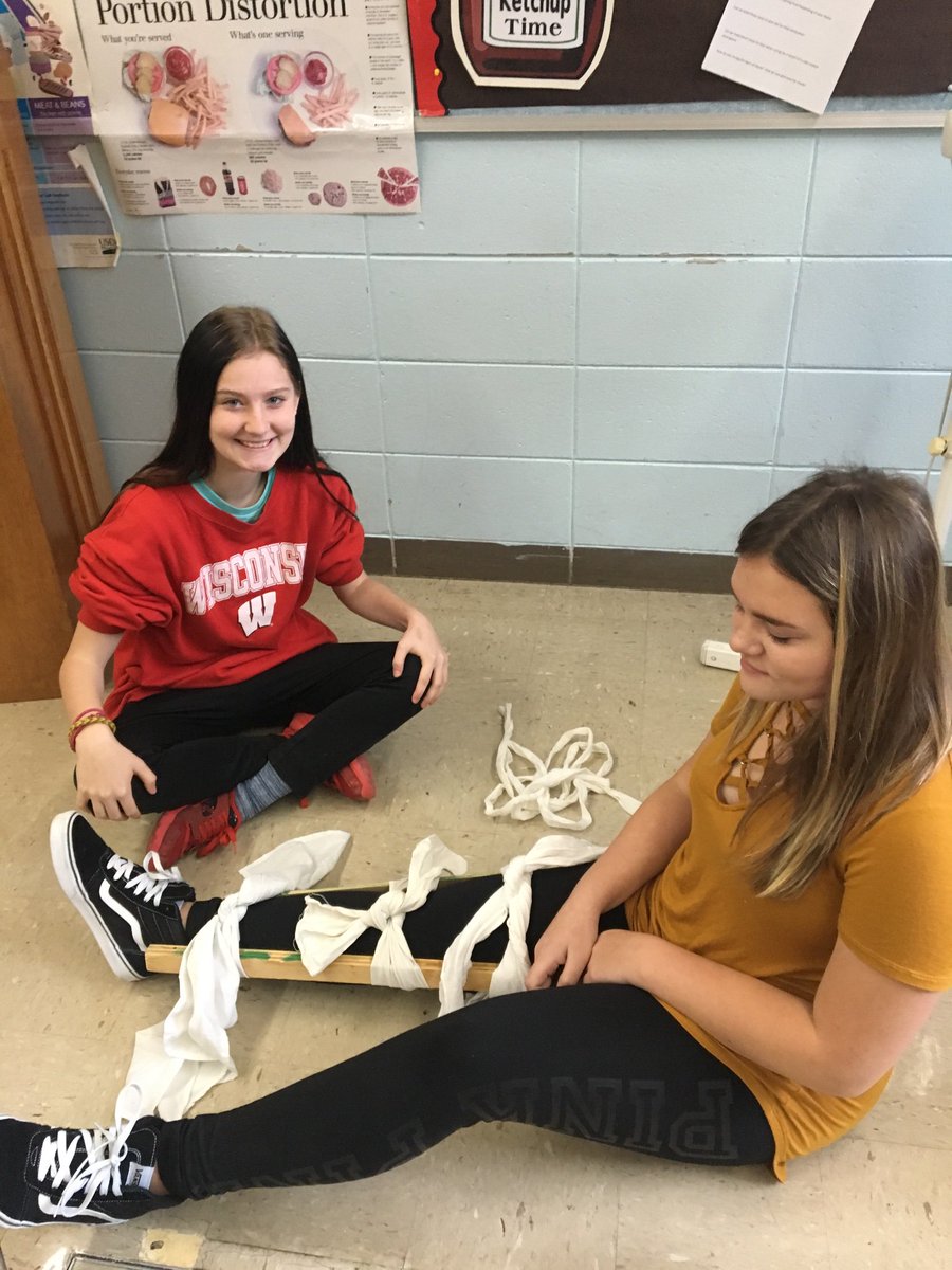 BoieJill's tweet photo. Hands-on practice with splinting is important before you ever have to use it. Feedback from your partner helps you improve #owblackhawkpride @OWSchoolDist https://t.co/ADFF95Ajgf