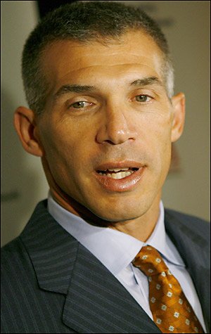 A very Happy Birthday to Mr. Joe Girardi!!    Please be the next Mets manager. 