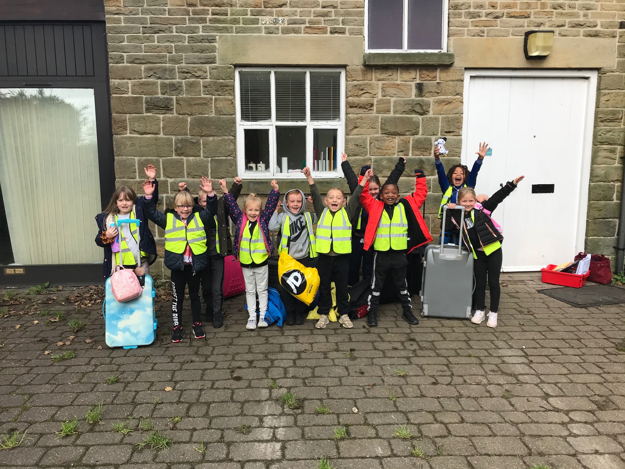 Woodhouse West on Twitter "A fantastic start to our residential. Lots of smiley children who