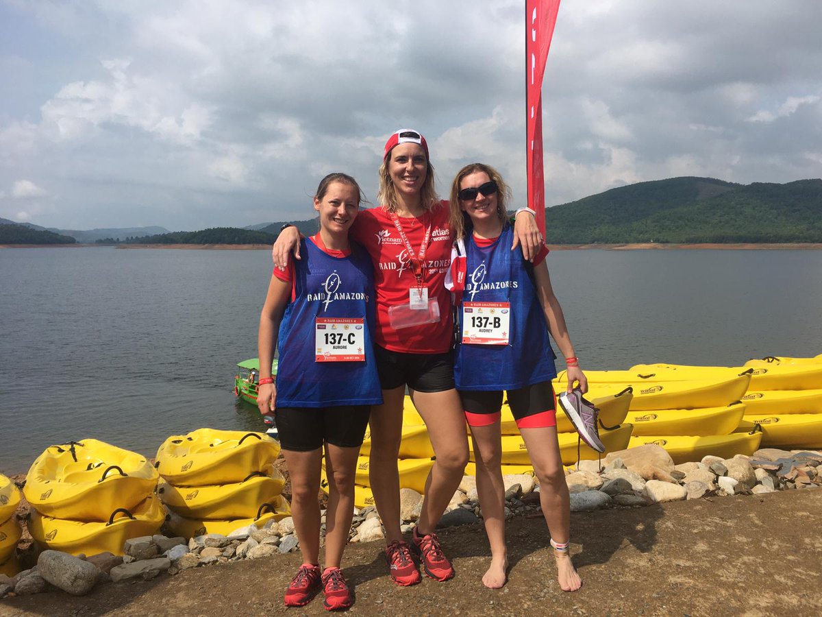 Première journée 15km de canoë. Après un départ très chaotique, nous avons fini par nous synchroniser et sommes remontés à la 28e place sur 42. #SNCF #raidamazone #sncfaufeminin #sncffret