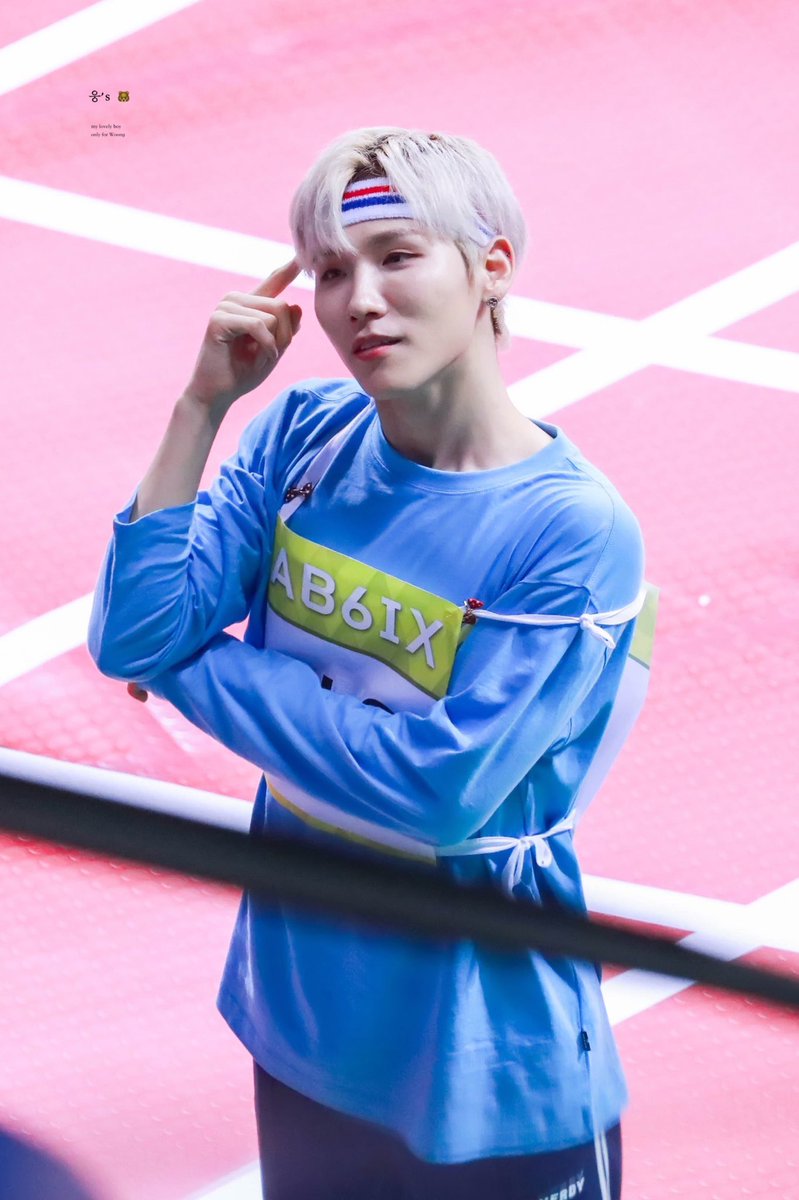 웅’s tweet media