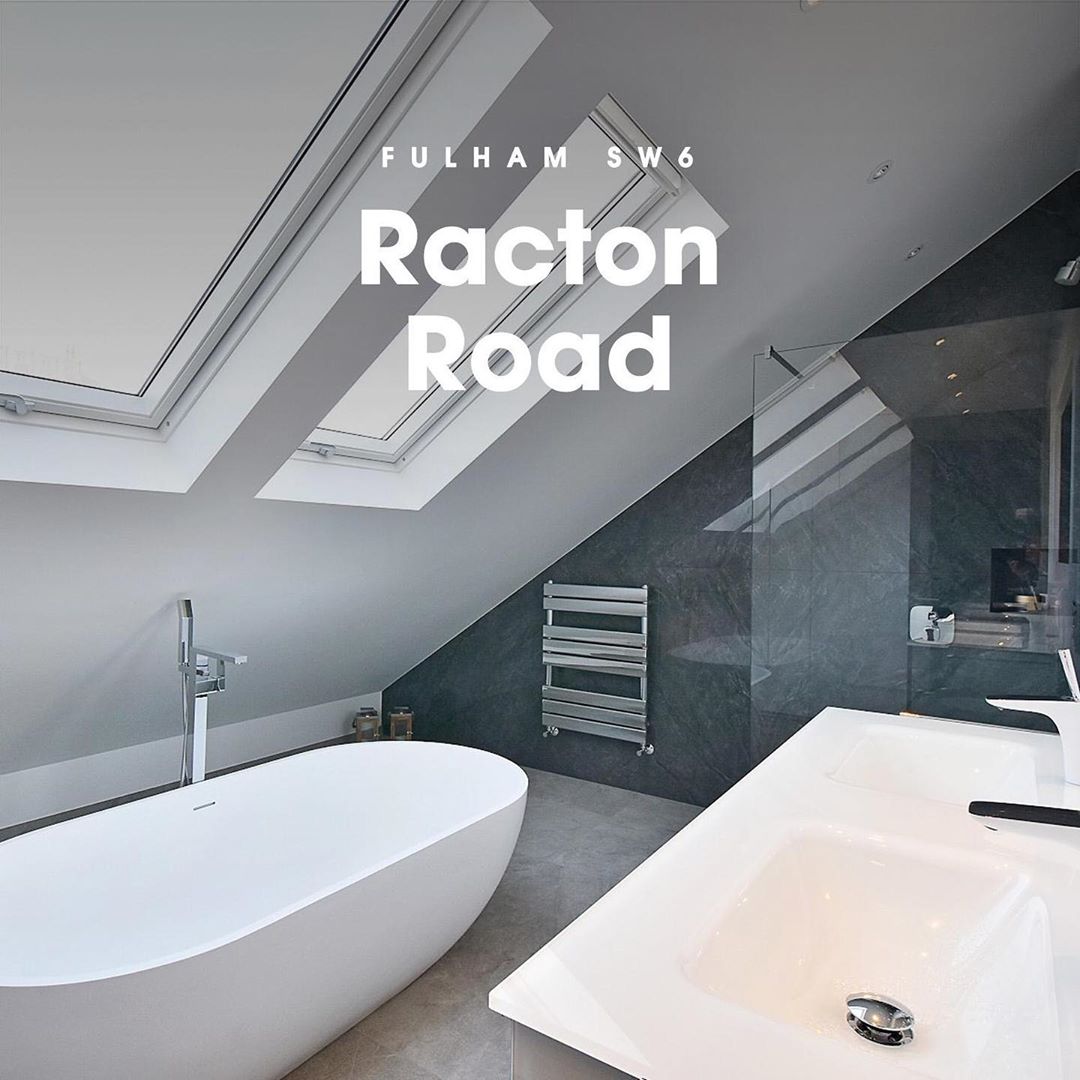 This bathroom presents sleek elegance at its finest! Enjoy your morning bath with the sunshine beaming down on you☀️ 

#bathengland #bathroomdesign #bath #morningroutine #bedtime #luxurylifestyle #interiordecorating #interiordesign