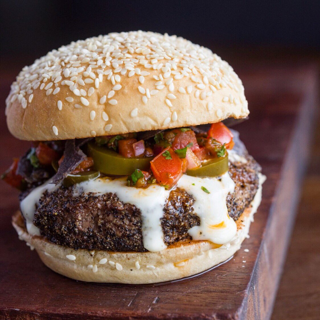 bflay's tweet photo. I’m #currentlycraving that Nacho Burger of the Month at @bobbysburgerpal ... named for @nachoflay or those Southwestern flavors I love so much? I’ll let you decide. #FLAYFORALL https://t.co/037nUTTf1p