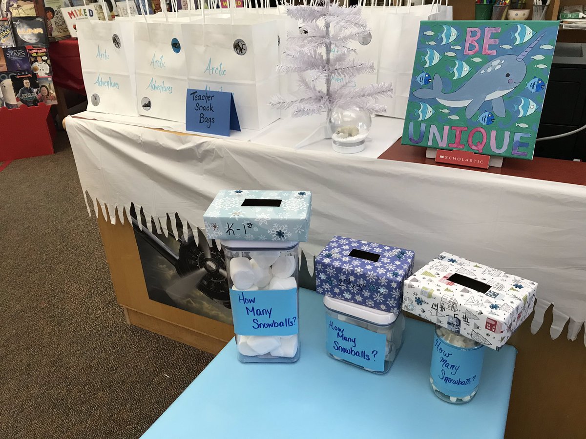 BrierCreekES's tweet photo. The Book Fair is here and we couldn’t be more excited! Parents, look for your child’s wish list to come home soon. So many thanks to the @bces_pta for putting this amazing event together!

We hope to see everyone at the PTA Fall Family Night on Thursday! #wearebriercreek https://t.co/w8YkTC4FMf