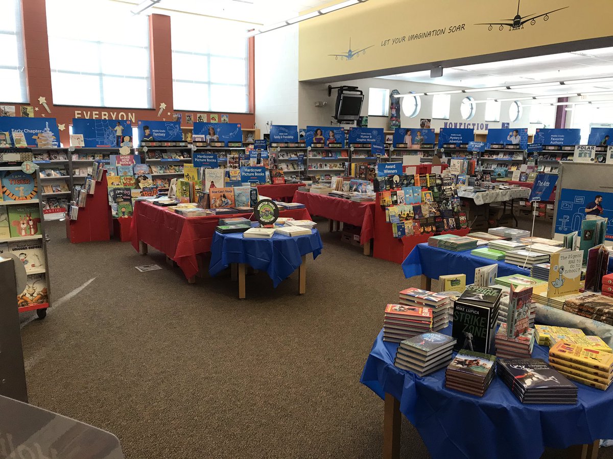 BrierCreekES's tweet photo. The Book Fair is here and we couldn’t be more excited! Parents, look for your child’s wish list to come home soon. So many thanks to the @bces_pta for putting this amazing event together!

We hope to see everyone at the PTA Fall Family Night on Thursday! #wearebriercreek https://t.co/w8YkTC4FMf
