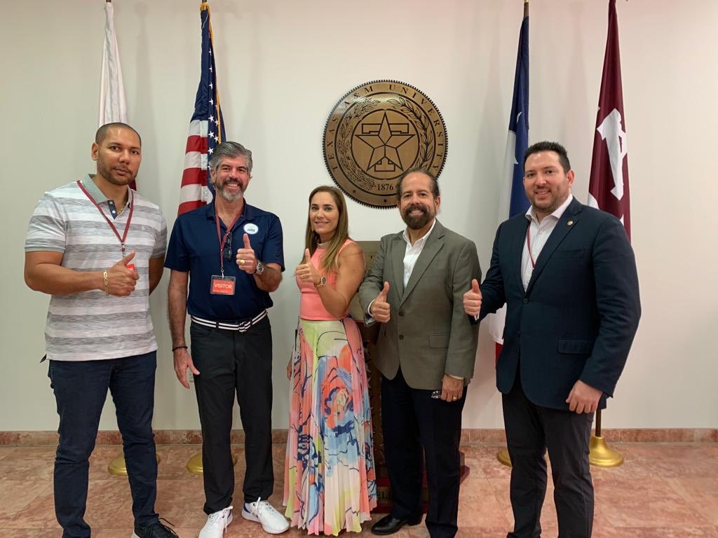 ybukele's tweet photo. Hoy visitamos, junto al presidente del Comité Olímpico de El Salvador, @Guayopp, y el encargado de negocios de El Salvador en Qatar, @diegoAdalton, las instalaciones de la universidad Texas A&amp;M, en la ciudad educativa de Doha. Posee un excelente programa educativo y deportivo. https://t.co/LkwT7RB6mX