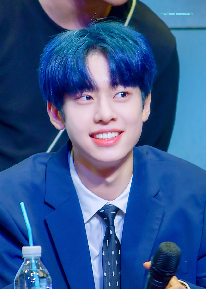 917_dongramg's tweet photo. 191013 신나라 팬싸 HQ🐿️

울 동동이 눈빛에 그냥 녹아부럿지
🙌💕

#AB6IX #에이비식스 #KIMDONGHYUN #DONGHYUN #김동현 #동동이 #동현 https://t.co/IbFKHumPYs