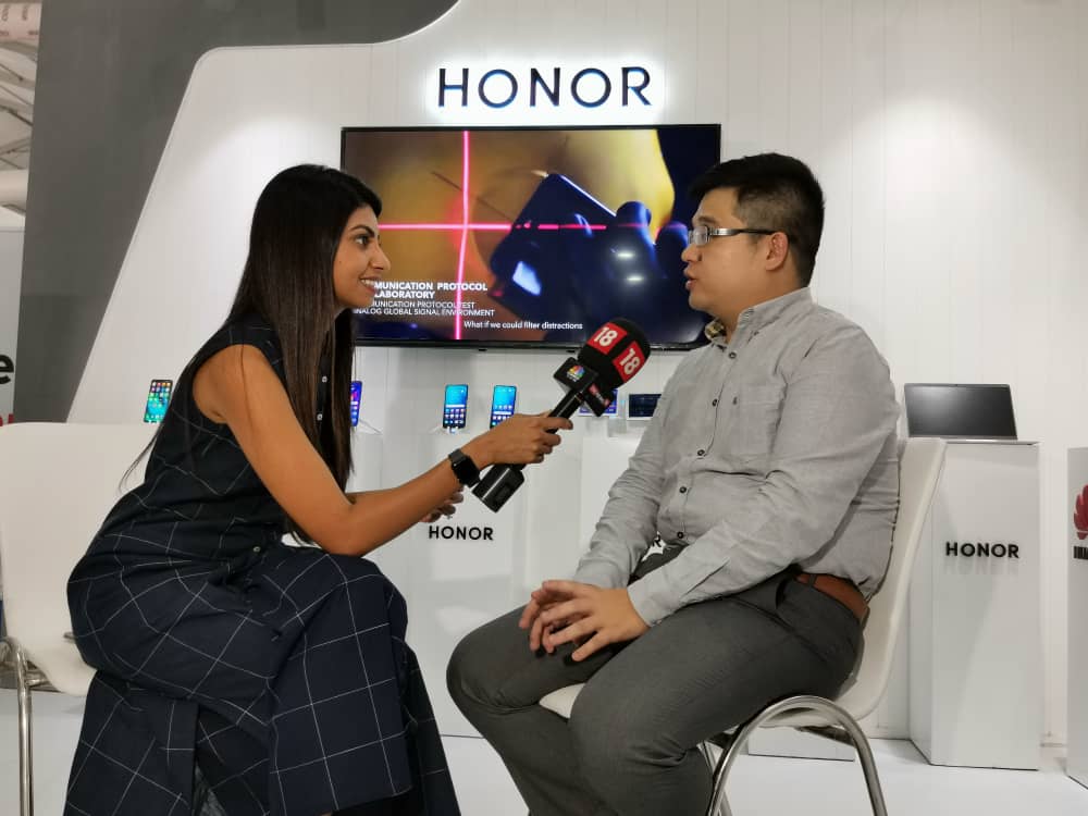 HiHonorIndia's tweet photo. #HONOR has always been a part of technological evolution and 2019 is no exception.🙌🏻
We are happy to unveil the #HONORVISION Smart TV @exploreIMC 2019.📺
Here are a few glimpses of the event.
#HONORatIMC #IMC2019 https://t.co/7GiExwCZVE