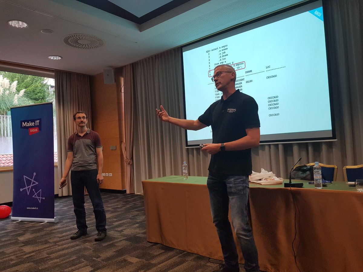 zoran_tica's tweet photo. Good fight between @alexnuijten and @ChrisRSaxon about Oracle and ANSI SQL syntax. #SiOUG https://t.co/CHCCkegAjz