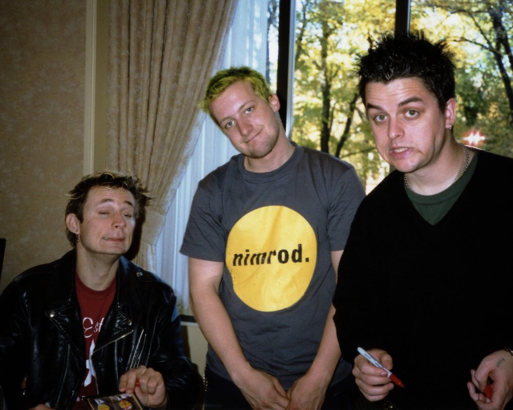 kramerstudios1's tweet photo. #OTD 1997  #GreenDay released Nimrod
Photo taken at the Four Seasons Hotel during their promo tour for the LP
#basementarchives https://t.co/YX5THZn5iL
