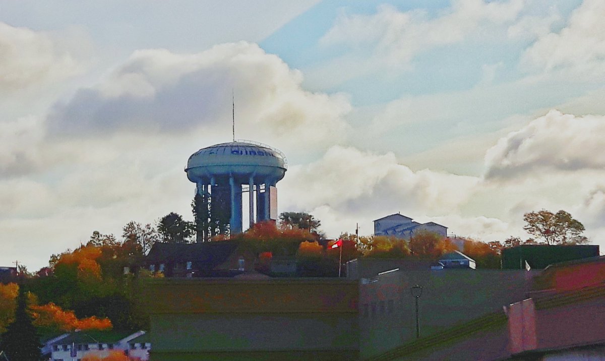 L'@heuredumonde est à Sudbury!  Pleins feux sur la campagne électorale fédérale en Ontario, ce soir dès 18h sur <a href="/icircpremiere/">ICI Première</a> .  <a href="/RadioCanadaInfo/">Radio-Canada Info</a>