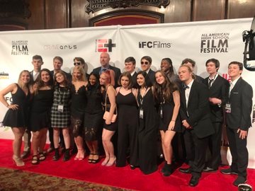 madisonschools's tweet photo. Bravo to Clay Combs of James Clemens High School for being named 2019 teacher of the year by the @HSFilmFest All American High School Film Festival in NY. @JetsPressJCHS does some amazing work under his direction. #mcslearn https://t.co/wTOzJko9cV