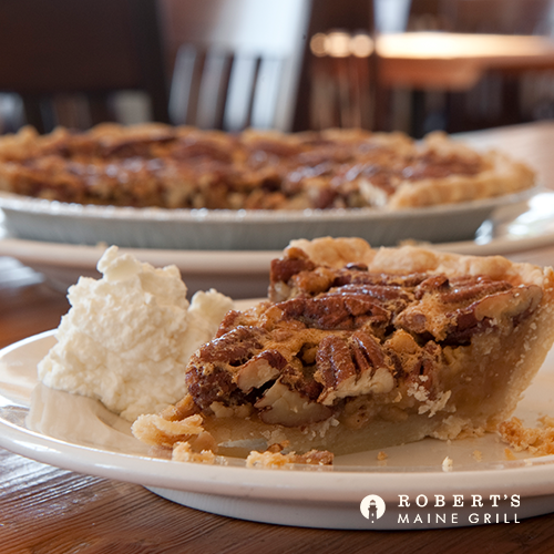 RobertsMEGrill's tweet photo. There's no better day to treat yourself than National Dessert Day! Indulge your sweet tooth with a slice of Robert's carrot cake, pecan pie a la mode, or black and white cake. We think today is a good day for a full portion of dessert. 🍰 #desert #kitterymaine https://t.co/1JtChor1nL
