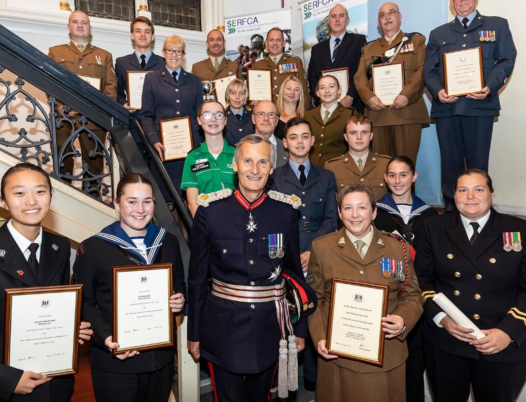 LordWandsworth's tweet photo. Incredible news for Lizzie who has been appointed to CCF Lord-Lieutenant’s Cadet for 2019/20 by The Lord-Lieutenant of Hampshire, Mr Nigel Atkinson. An incredible achievement! #LWCccf @LWC_Gosden https://t.co/UtKDf8wZ1E